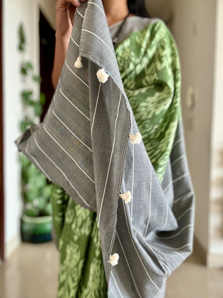Woven Ikkat Pochampally Cotton saree