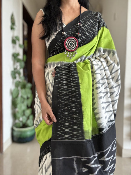 Woven Ikkat Pochampally Cotton saree