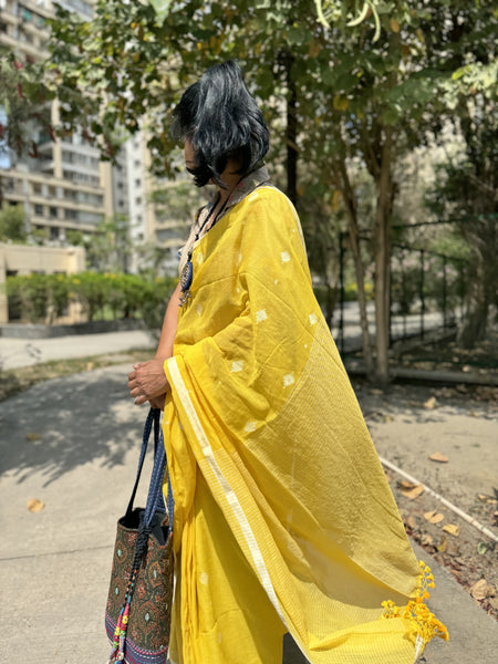 jhilmil - jacquard buta cotton saree