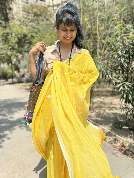 jhilmil - jacquard buta cotton saree