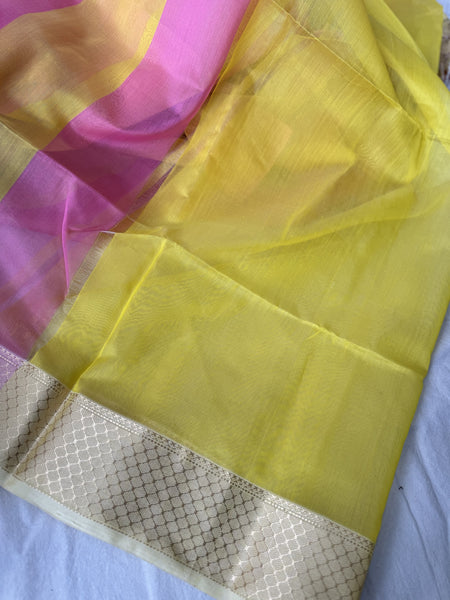 Handwoven Maheshwari Cotton Silk Saree with woven border