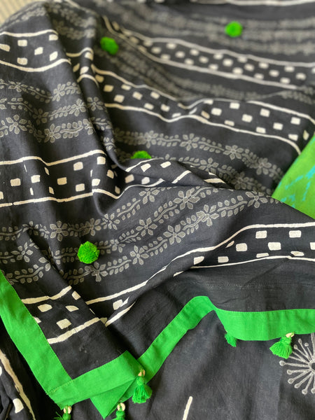 Dabu Mul cotton hand block printed saree with Green fabric facing and embroidery