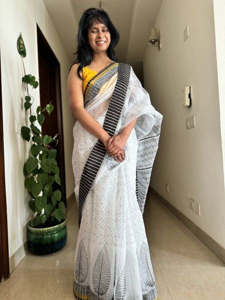 kota doria cotton saree with patchwork border - Lines
