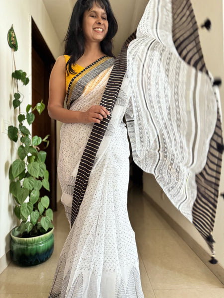 kota doria cotton saree with patchwork border - Lines