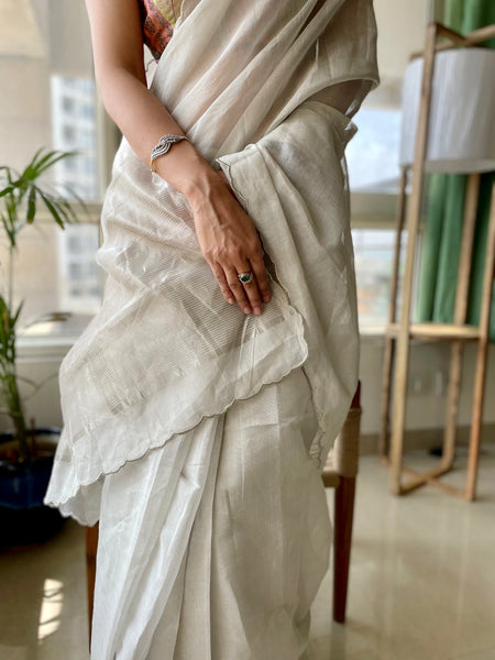 Tissue Chanderi Handwoven Saree - Heavy zari lines pallu