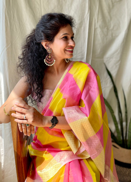 Handwoven Maheshwari Cotton Silk Saree with woven border