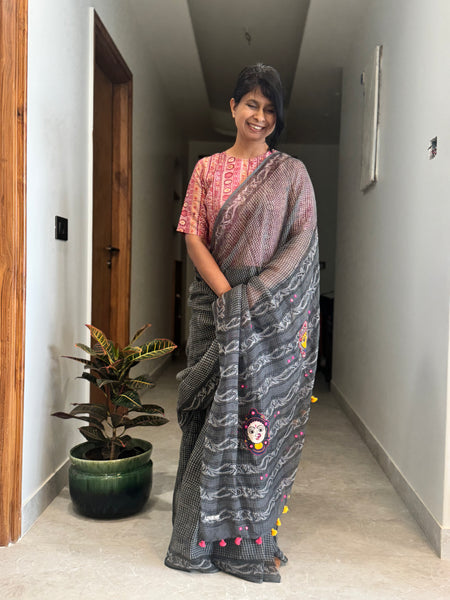 रंगमंच -kalamkari Patchwork Embroidered pallu -  Dark grey kota Doria Saree