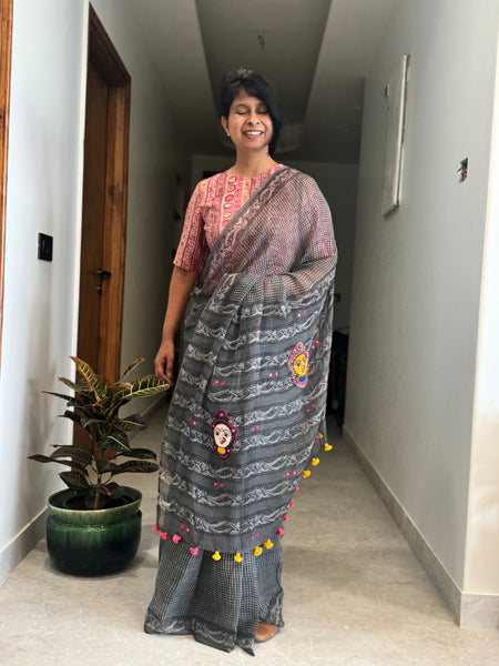 रंगमंच -kalamkari Patchwork Embroidered pallu -  Dark grey kota Doria Saree