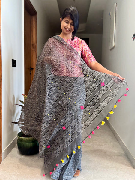 रंगमंच - Embroidered pallu -  Dark grey kota Doria Saree