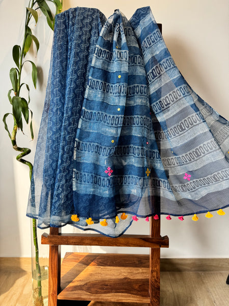 रंगमंच - Embroidered pallu -  Indigo kota Doria Saree