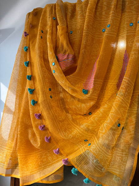 रंगमंच - Embroidered Pallu Kota Saree- Dark Yellow