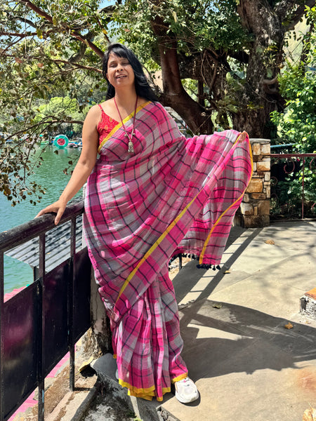 Urban Tana - Handwoven Linen Saree