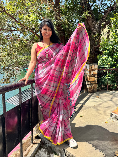 Urban Tana - Handwoven Linen Saree