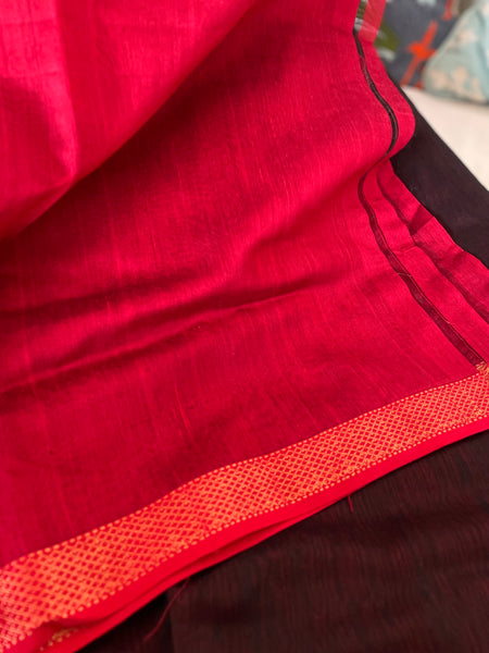 Handwoven Maheshwari Cotton Silk Saree with woven zari border