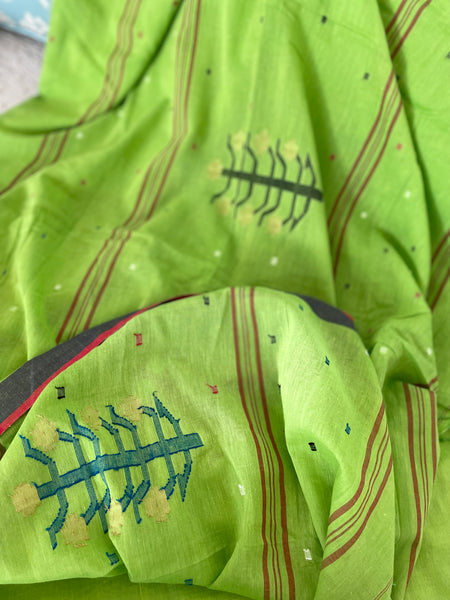 Charu Cotton Jamdani Saree- Green