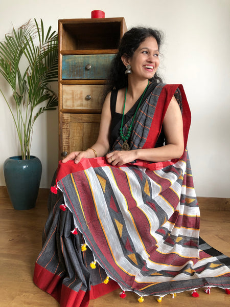 Sadabahaar - Weaving Cotton Saree