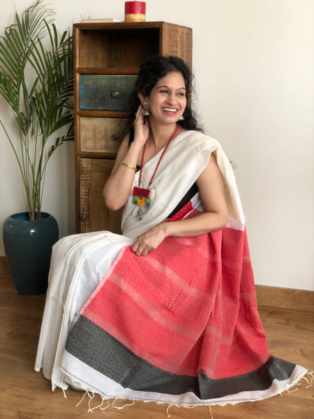 Nargis - Weaving Cotton white Saree