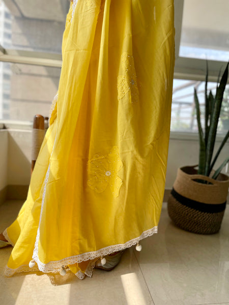 Cotton saree with Single flower Patchwork and Hand Embroidery