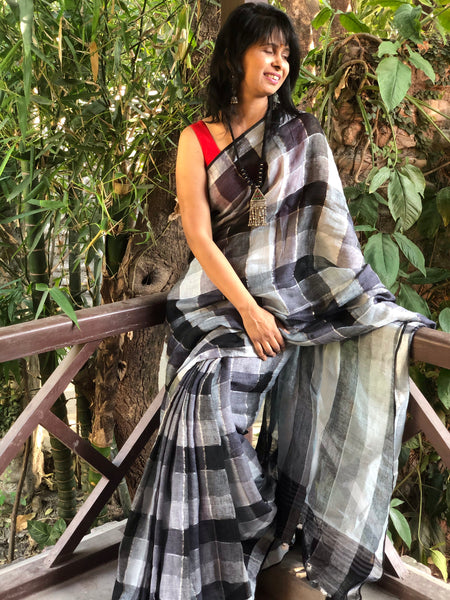 Handwoven linen black & white plaids saree