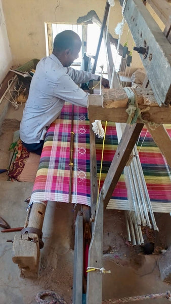 Bhujodi saree - Organic Kala Cotton - Satrangi