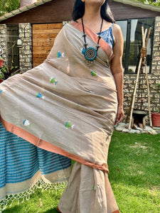 ताना-बाना- Cotton jacquard Jamdani Saree with copper zari border