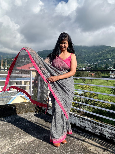 Embroidered pallu & patchwork border- kota doria saree