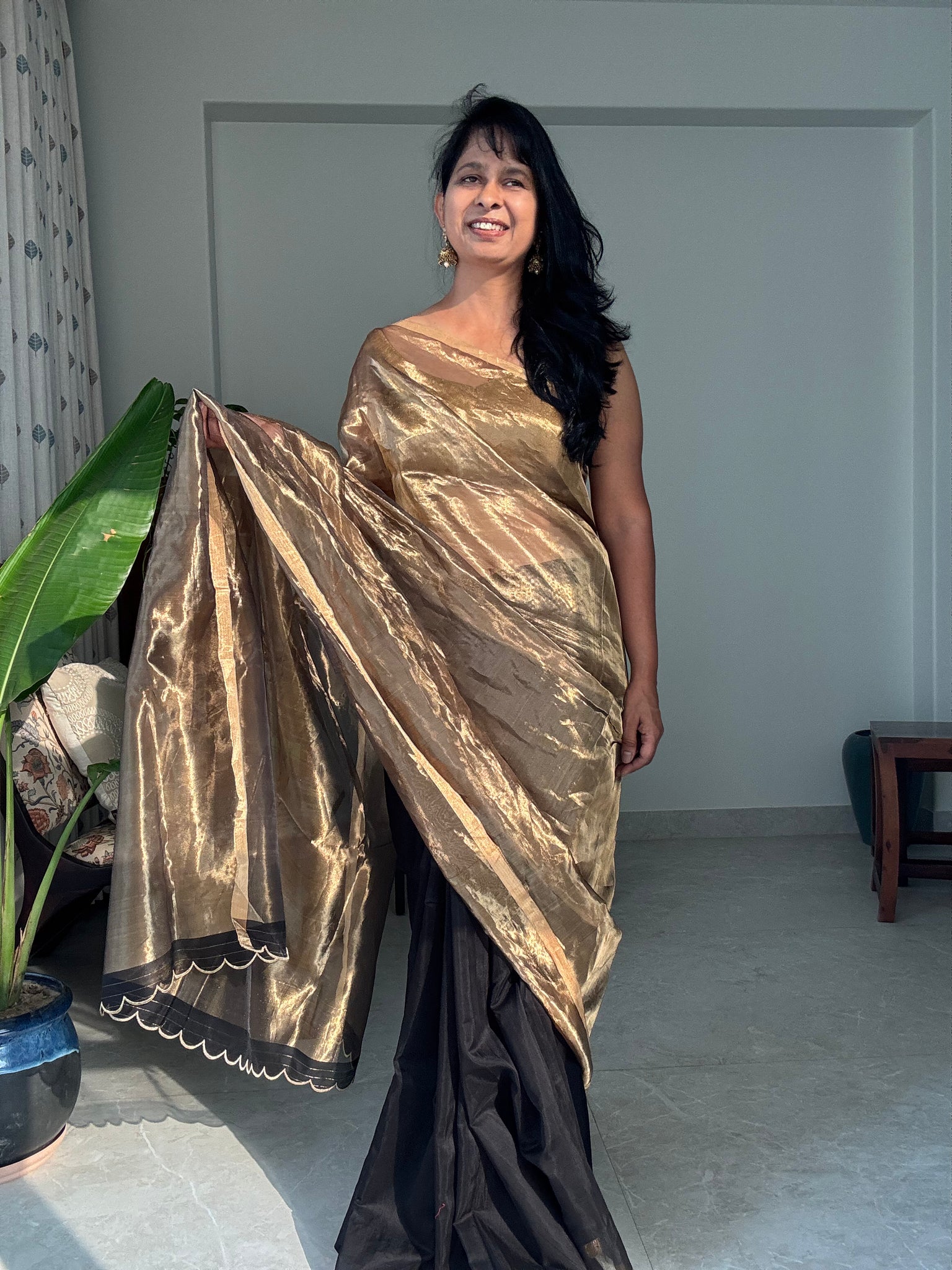 Shyama - Zari Chanderi Handwoven Saree