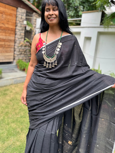 ताना-बाना- Cotton Handwoven Jamdani Saree with Elephant Buta - Pure Black