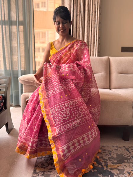 Embroidered pallu & patchwork inside border- kota doria saree