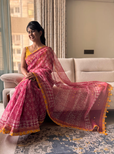 Embroidered pallu & patchwork inside border- kota doria saree