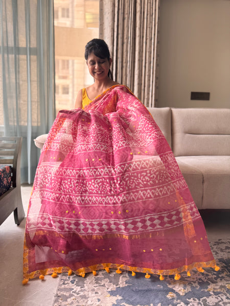 Embroidered pallu & patchwork inside border- kota doria saree
