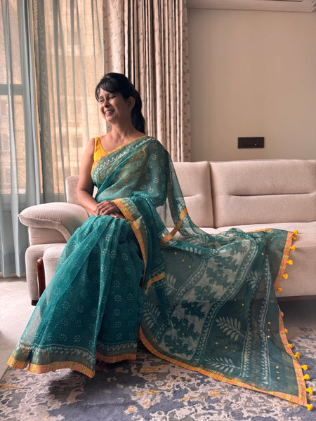 Embroidered pallu & patchwork inside border- kota doria saree