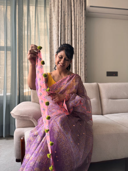 Embroidered pallu & patchwork inside border- kota doria saree
