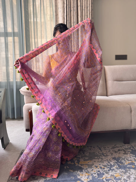 Embroidered pallu & patchwork inside border- kota doria saree