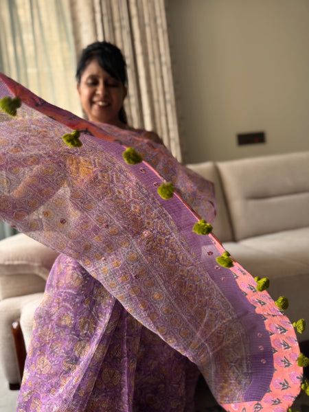 Embroidered pallu & patchwork inside border- kota doria saree