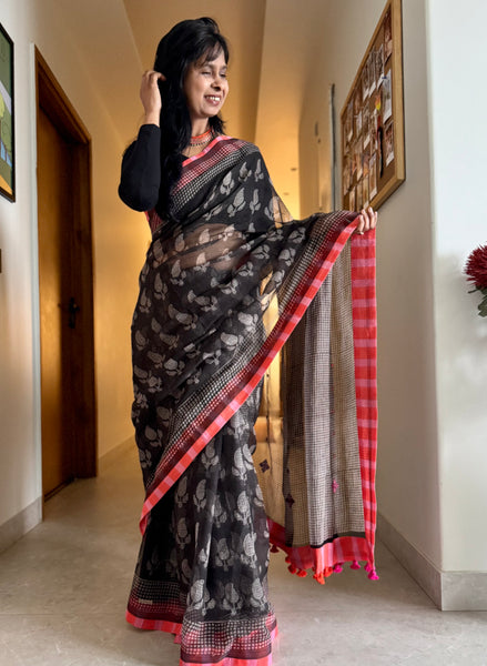 Embroidered pallu & patchwork border- kota doria saree