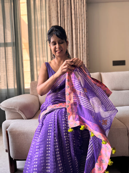 Embroidered pallu & patchwork inside border- kota doria saree