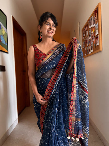 Best Seller Indigo -Embroidered pallu & patchwork inner border- kota doria saree - Lines BORDER