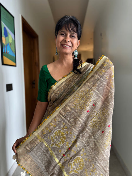 Embroidered pallu & patchwork border- kota doria saree