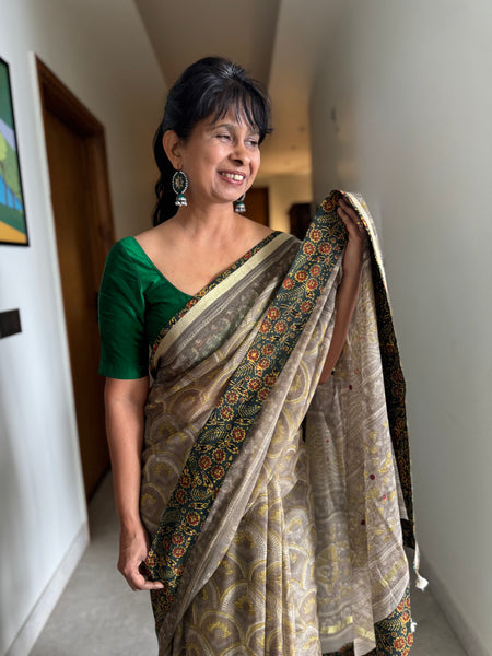 Embroidered pallu & patchwork border- kota doria saree