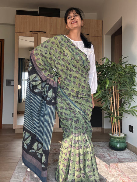 Anar Rang - Cotton block printed saree