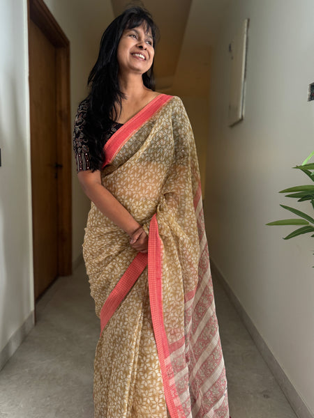 Embroidered pallu & patchwork border- kota doria saree