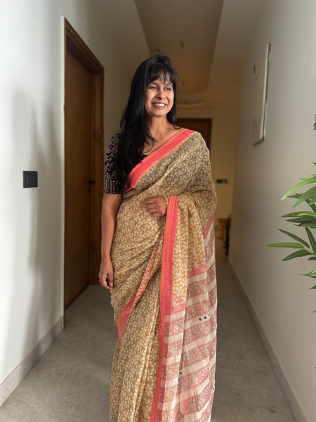 Embroidered pallu & patchwork border- kota doria saree