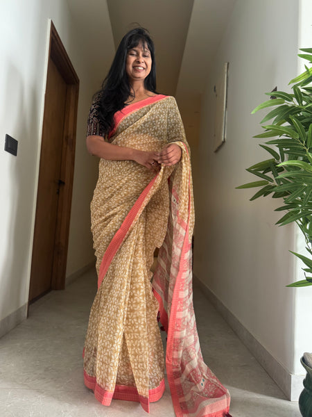 Embroidered pallu & patchwork border- kota doria saree