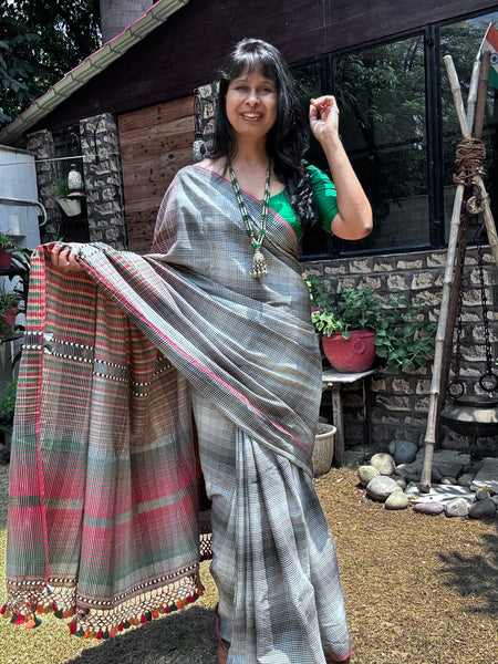 Handspun Bhujodi Cotton Saree - Dhoop Chhaon