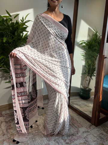 Bagh Naturally Dyed Georgette Saree - white