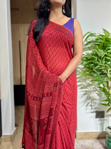 Bagh Naturally Dyed Georgette Saree - Red