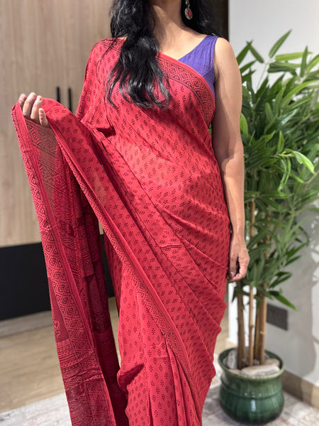 Bagh Naturally Dyed Georgette Saree - Red
