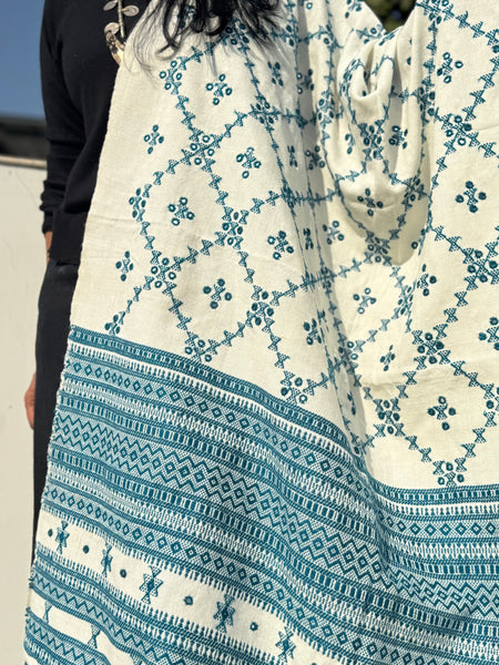 WHITE - KACCHI WOOLEN HANDWOVEN SHAWL - ACRYLIC WOOL