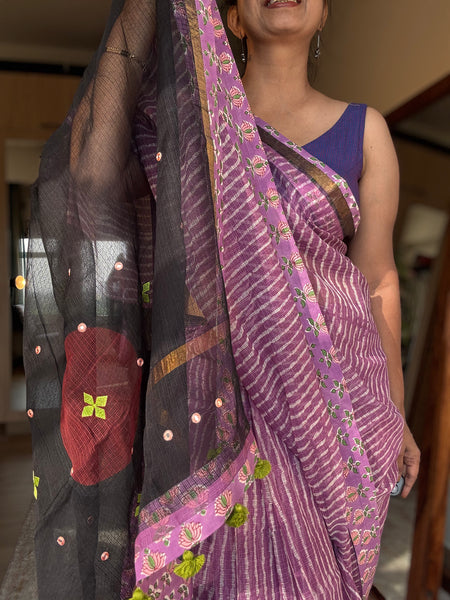 Embroidered pallu & patchwork inside border- kota doria saree
